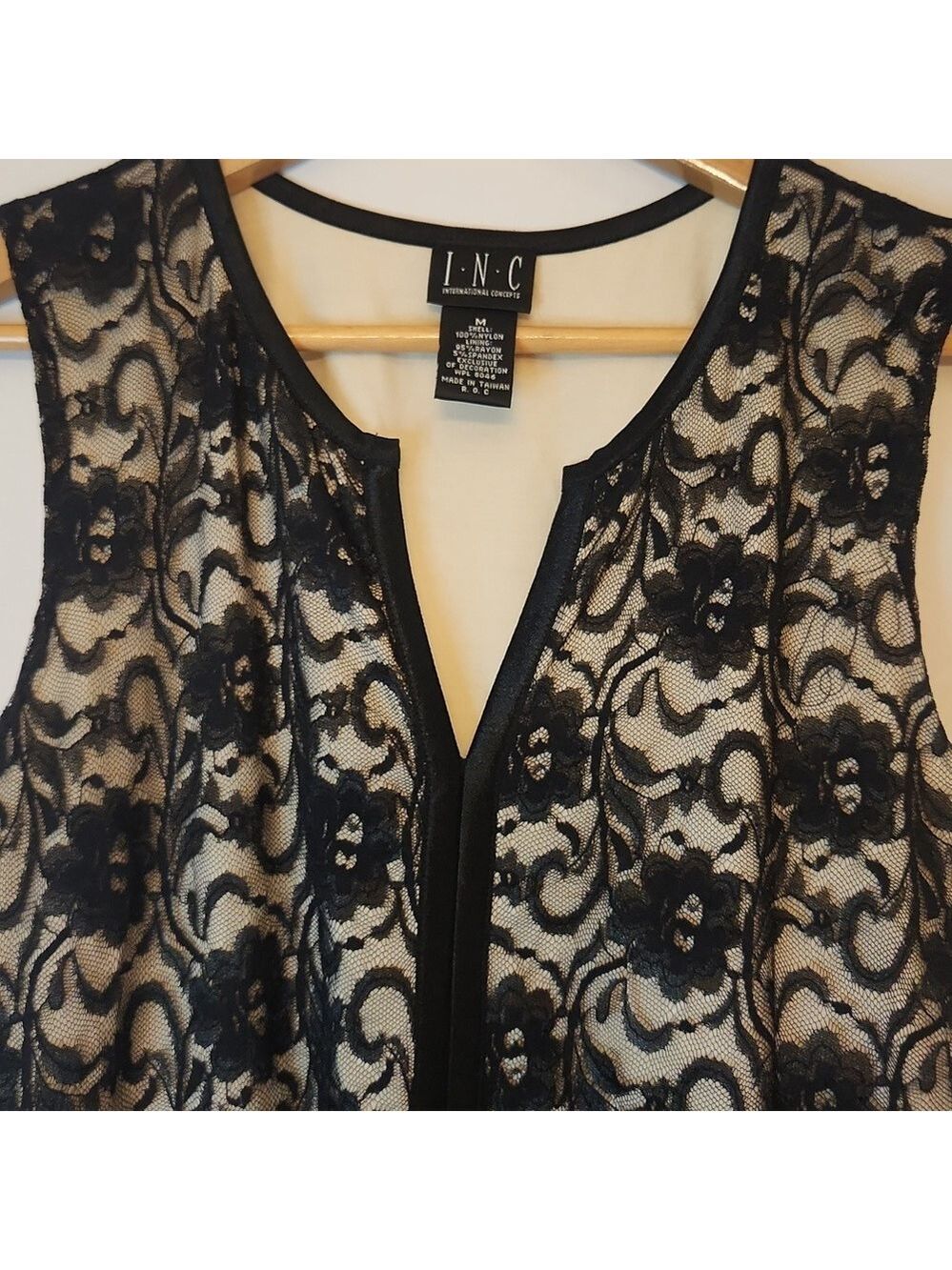 INC black lace overlay tank top shell Sz: M Sleeveless Holiday Split V Neck - Picture 3 of 11